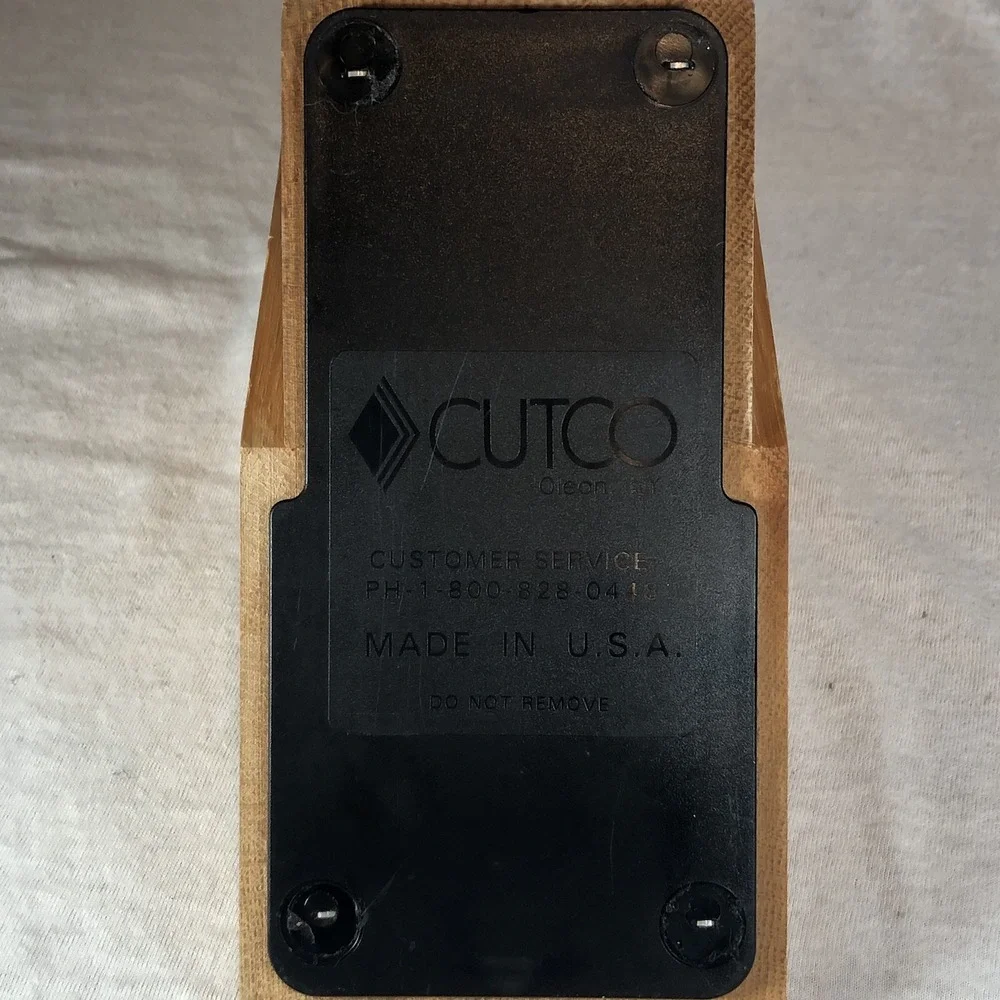 CUTCO 8 Slot Knife Block Honey Oak Wood 4 Steak Knife Slots - Picture 6 of 10